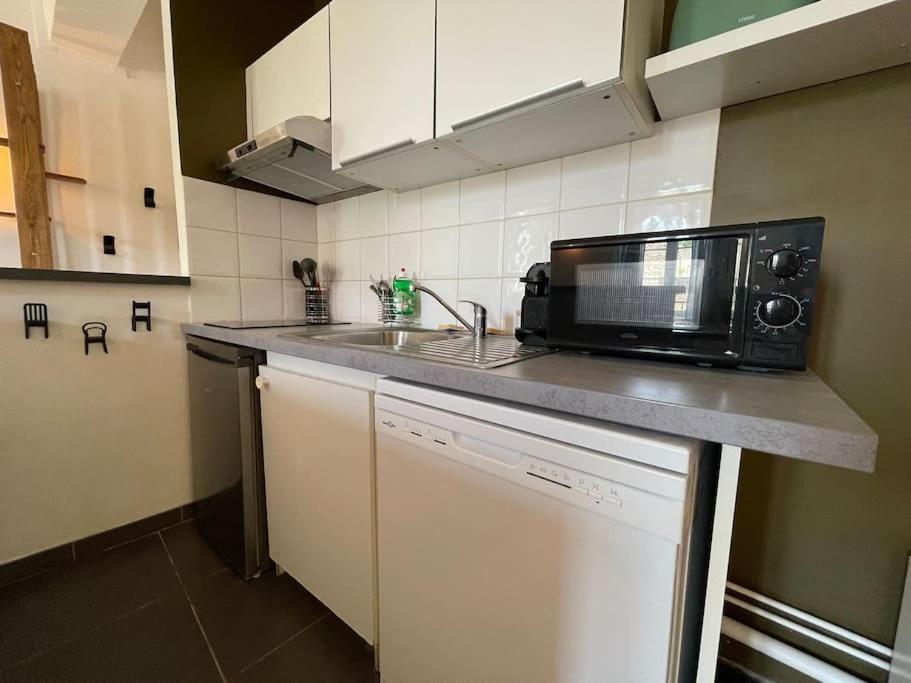 L'Appartement Tomey Avec Parking Carcassonne Exterior photo